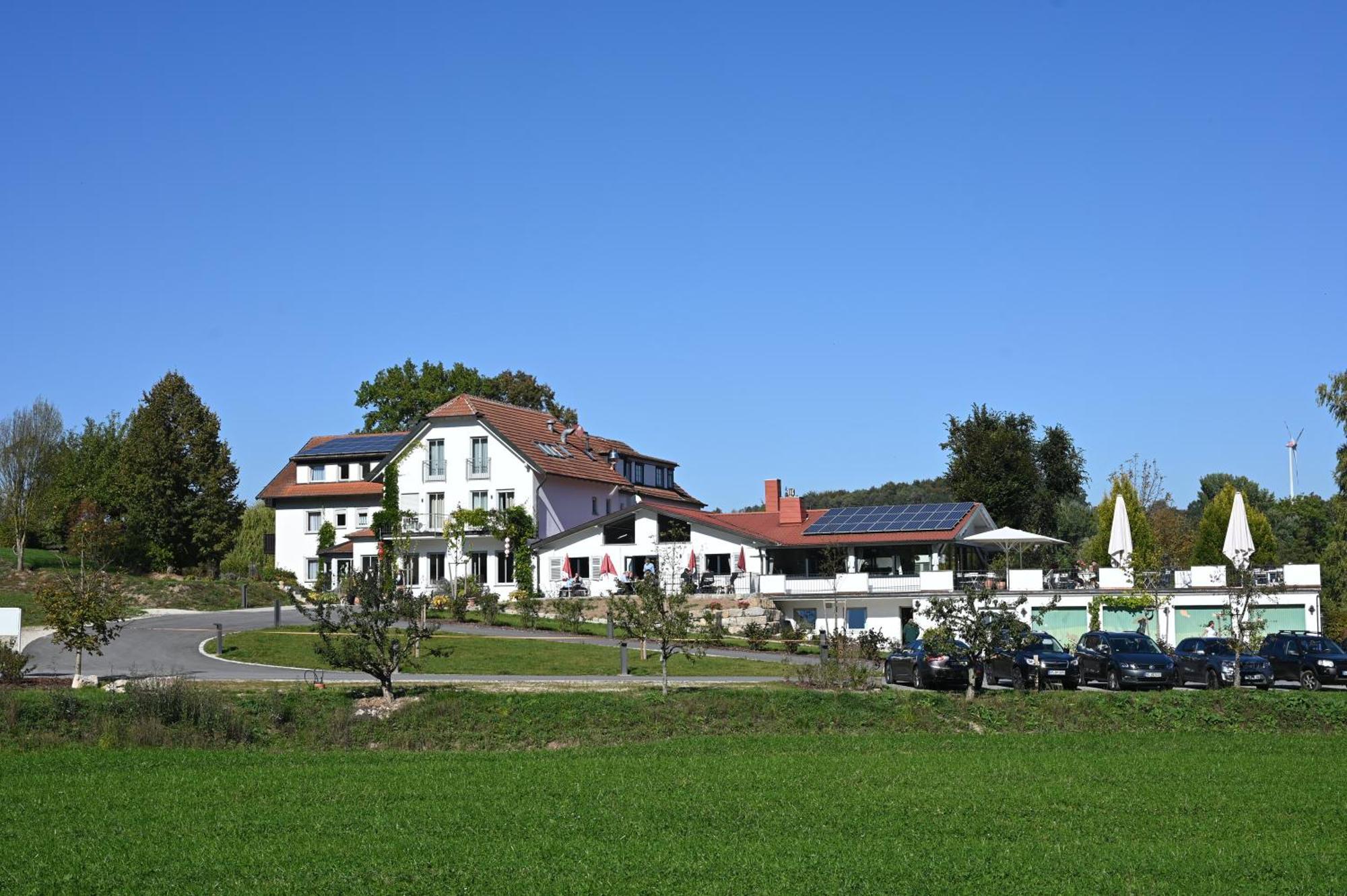 Trabelsdorf Altes Kurhaus Landhotel מראה חיצוני תמונה