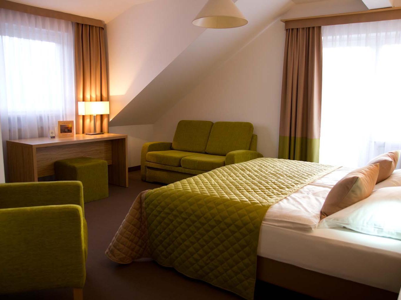 Trabelsdorf Altes Kurhaus Landhotel מראה חיצוני תמונה