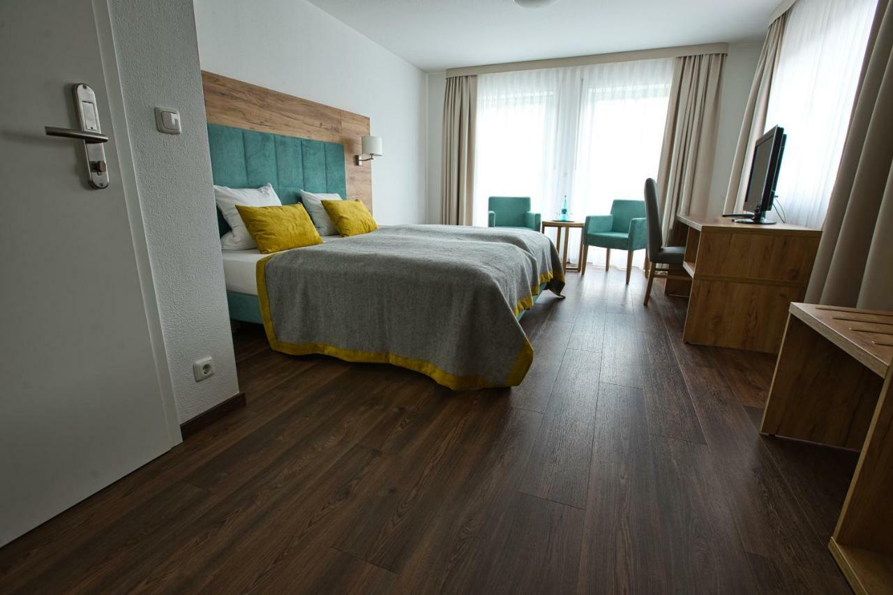 Trabelsdorf Altes Kurhaus Landhotel מראה חיצוני תמונה
